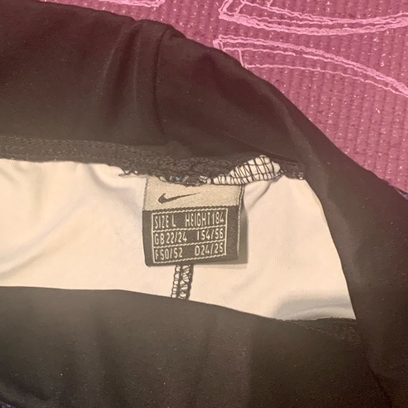 Colourblock Nike leggings - Picture 4 of 4